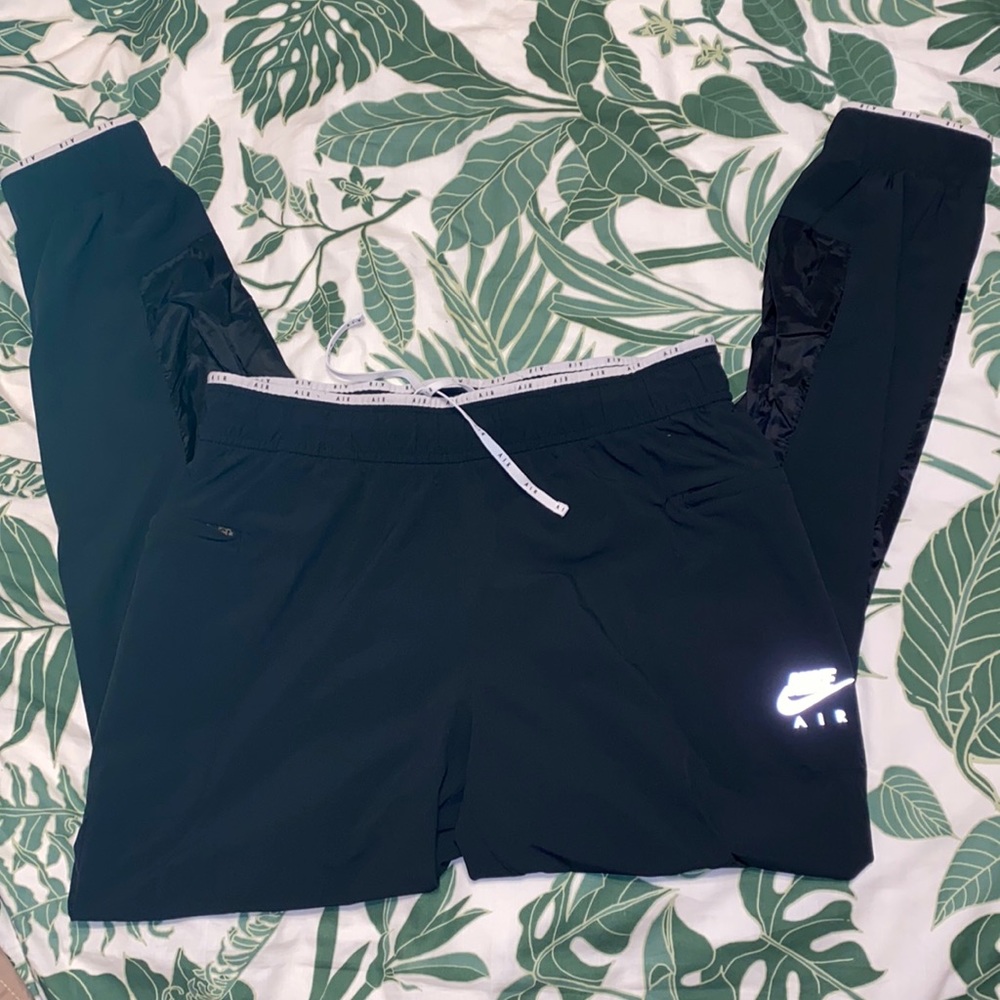 Womens Nike Air Swishy Pants